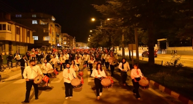 Ladik'te fener alayı düzenlendi