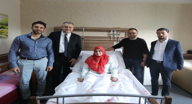 Rize'de kamyon kasasından düşerek yaralanan kadın doku nakliyle sağlığına kavuştu