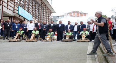 Rize'de üniversite öğrencileri tahta araba yarışlarıyla heyecan dolu anlar yaşadı