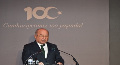 Scrikss, Cumhuriyet'in kuruluşundaki emeği kalemlerine yansıttı