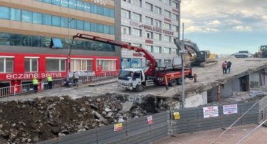 Zonguldak'ta Fevkani Köprüsü yıkılıyor