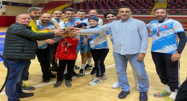 Bafra'da Cumhuriyet Kupası Voleybol Turnuvası tamamlandı