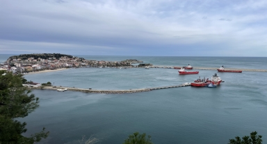Bartın'da balıkçılar fırtına uyarısı üzerine tedbir aldı