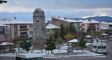 Başçiftlik'te kar yağışı etkili oldu