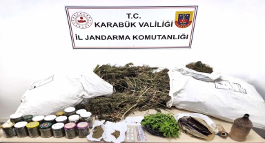 GÜNCELLEME - Karabük'te uyuşturucu operasyonunda yakalanan 3 zanlıdan biri tutuklandı