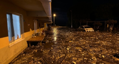 GÜNCELLEME - Karadeniz'de fırtına dev dalgalar oluşturdu