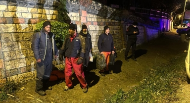 GÜNCELLEME - Kastamonu'da yük gemisi karaya oturdu
