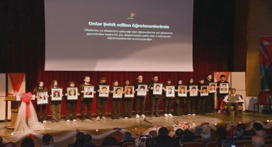 Karabük'te lise öğrencileri şehit öğretmenleri unutmadı