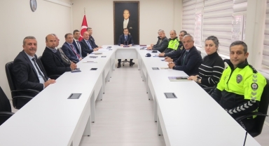 Merzifon'da kış mevsimi trafik tedbirleri değerlendirme toplantısı yapıldı