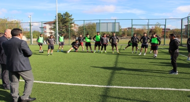 Pazar Belediye Başkanı Yılmaz, Pazarspor'u ziyaret etti