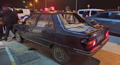 Samsun'da otomobile düzenlenen pompalı tüfekli saldırıda 3 kişi yaralandı
