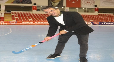 Türkiye Hokey Federasyonu Başkanı Karakan'dan