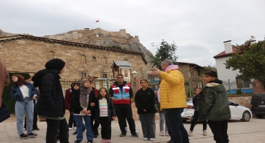 Yeşilyurt'ta dezavantajlı öğrenciler için gezi düzenlendi