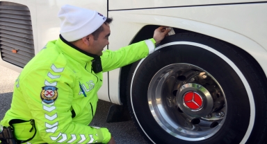 Amasya’da trafik ekipleri ticari araçlarda