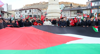 Artvin, Bayburt ve Giresun'da İsrail'in Gazze'ye yönelik saldırıları protesto edildi