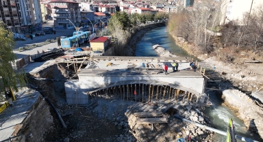 Bayburt'ta Çoruh Nehri üzerinde 4 köprünün inşası sürüyor
