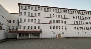 Bolu’da gıda zehirlenmesi şüphesiyle hastaneye kaldırılan 17 öğrenci taburcu edildi