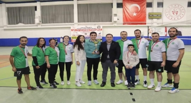 Cide'de 100. Yıl Voleybol Turnuvası sona erdi