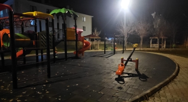 Çorum'da bir kişi bıçakla yaralandı