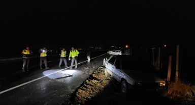 Çorum'da park halindeki otomobile çarpan aracın sürücüsü yaralandı