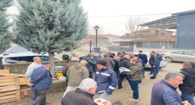 Depremde hasar aldığı için yıkılan caminin temeli atıldı