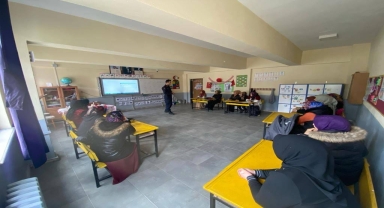 Düzce'de fabrika ve okullarda