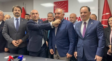 Gökçebey Belediye Başkanı Öztürk, İYİ Parti'den CHP'ye geçti