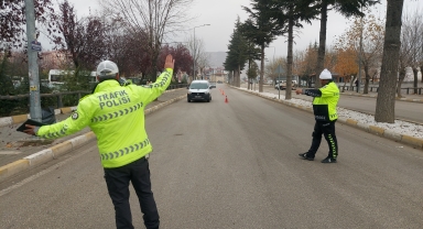 Gümüşhacıköy'de trafik denetimi yapıldı