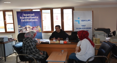 İŞKUR Başçiftlik'te bilgilendirme standı açtı