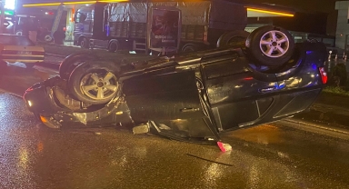 Karabük'te devrilen araçtaki 3 kişi yaralandı