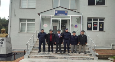 Kıbrıs gazilerinden Bafra İlçe Jandarma Komutanlığına ziyaret