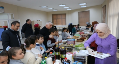 Of'ta Filistin'e yardım kermesi düzenlendi