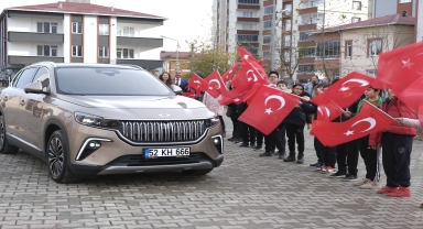 Ordu'da öğrenciler Yerli Malı Haftası'nı Togg'la kutladı