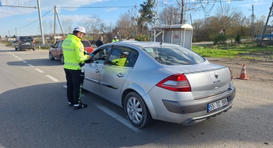 Samsun'da trafik denetimlerinde 26 sürücüye ceza kesildi