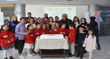 Sinop’ta işaret dili öğrenen çocuklar engelliler için sahne aldı