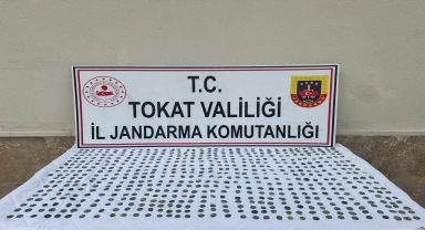 Tokat'ta tarihi eser niteliğinde olduğu değerlendirilen 620 sikke ele geçirildi