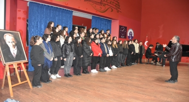 Trabzon'da 60 lise öğrencisi Filistinli çocukların ölümüne sessiz kalanlara