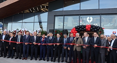 YAZICILAR SHOW ROOM AÇILDI
