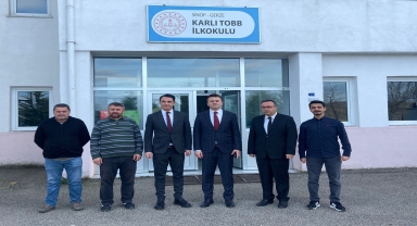 Gerze Kaymakamı Arabacı, okul ziyaretlerinde bulundu