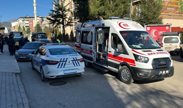 Karabük'te iki otomobilin çarpıştığı kazada 1 kişi yaralandı