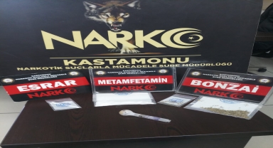 Kastamonu'da uyuşturucu ele geçirilen otomobildeki 2 şüpheli gözaltına alındı