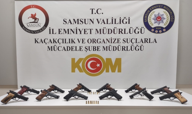 Samsun'da 12 ruhsatsız tabanca ele geçirildi