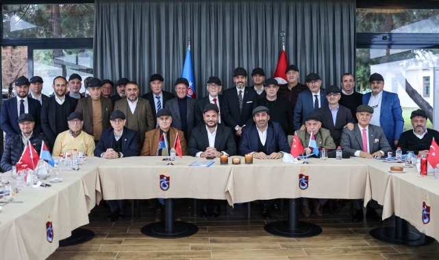 Trabzonspor Başkanı Doğan ve yönetim kurulu üyeleri, kurullarla bir araya geldi