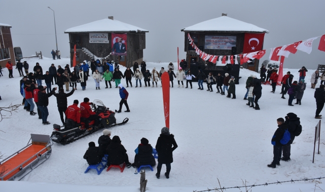 Gümüşhane'de "Zigana Dağı Kış Gençlik ve Spor Şenliği" düzenlendi