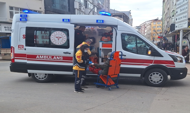 Samsun'da motosikletin çarptığı 2 kişi yaralandı