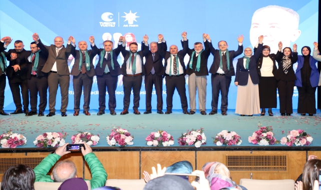 AK Parti'li Yazıcı, Rize'de belediye başkan adayları proje tanıtım toplantısında konuştu: