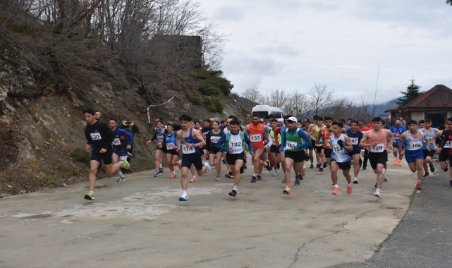 Artvin Yol Koşusu'nda 74 sporcu yarıştı