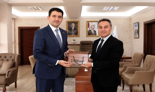 Azerbaycan Milletvekili Hamzayev, TOGÜ Rektörü Yılmaz'ı ziyaret etti