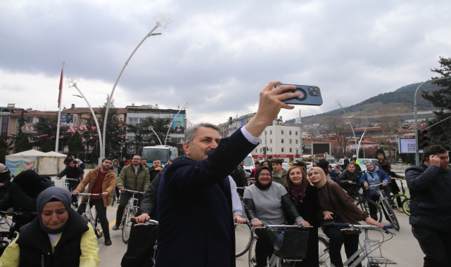 Tokat Belediye Başkanı Eroğlu, vatandaşlarla bisiklet sürdü