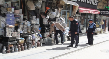 Bayburt Belediyesinden yol ve kaldırım işgallerine karşı denetim